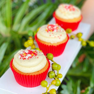 Vanilla Buttercream Mini Cup Cakes x 12 Gift Boxed with ribbon - Rosalie Gourmet Market